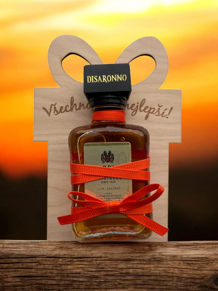 Dáreček s panákem Amaretto Disaronno 0,05l 28%