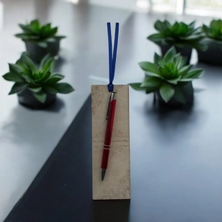 Dárek pro pani asistentku - záložka s tužkou