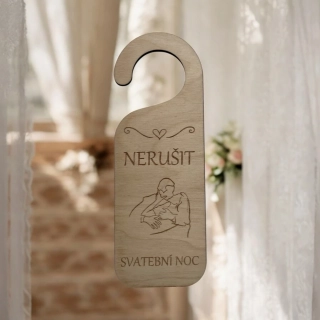 Dřevěný závěs na kliku – Nerušit svatební noc