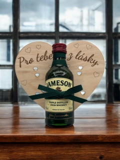 Dárkové dřevěné srdce s Jameson Irish Whiskey