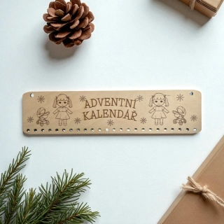 Dřevěný adventní kalendář – motiv panenky s kočárky, ruční výroba, provázky nebo látkové pytlíčky
