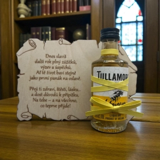 Dárková dřevěná deska s Tullamore Honey – medově sladký dárek pro každou příležitost