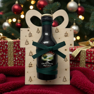 Dřevěný vánoční dárek s mini Baileys