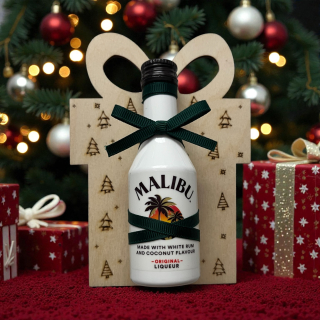 Dřevěný vánoční dárek s mini Malibu
